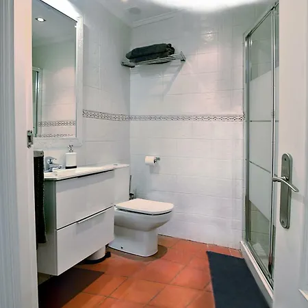Apto. En Vivienda- 1 Linea De Costa- Parking-wifi. *