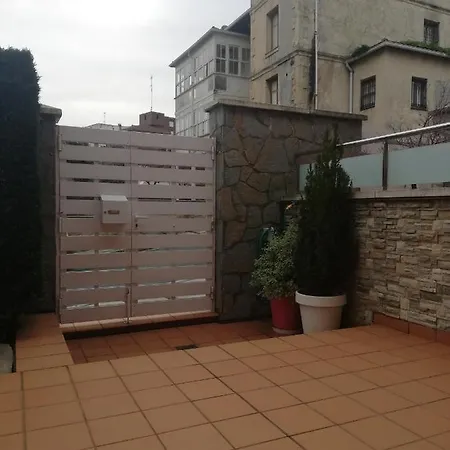 Apto. En Vivienda- 1 Linea De Costa- Parking-wifi. 아파트 *
