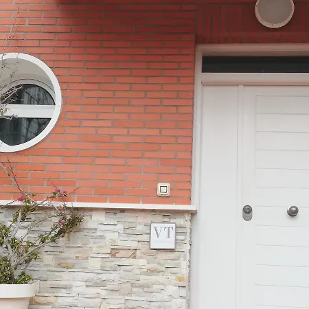 Apto. En Vivienda- 1 Linea De Costa- Parking-wifi. Apartamento